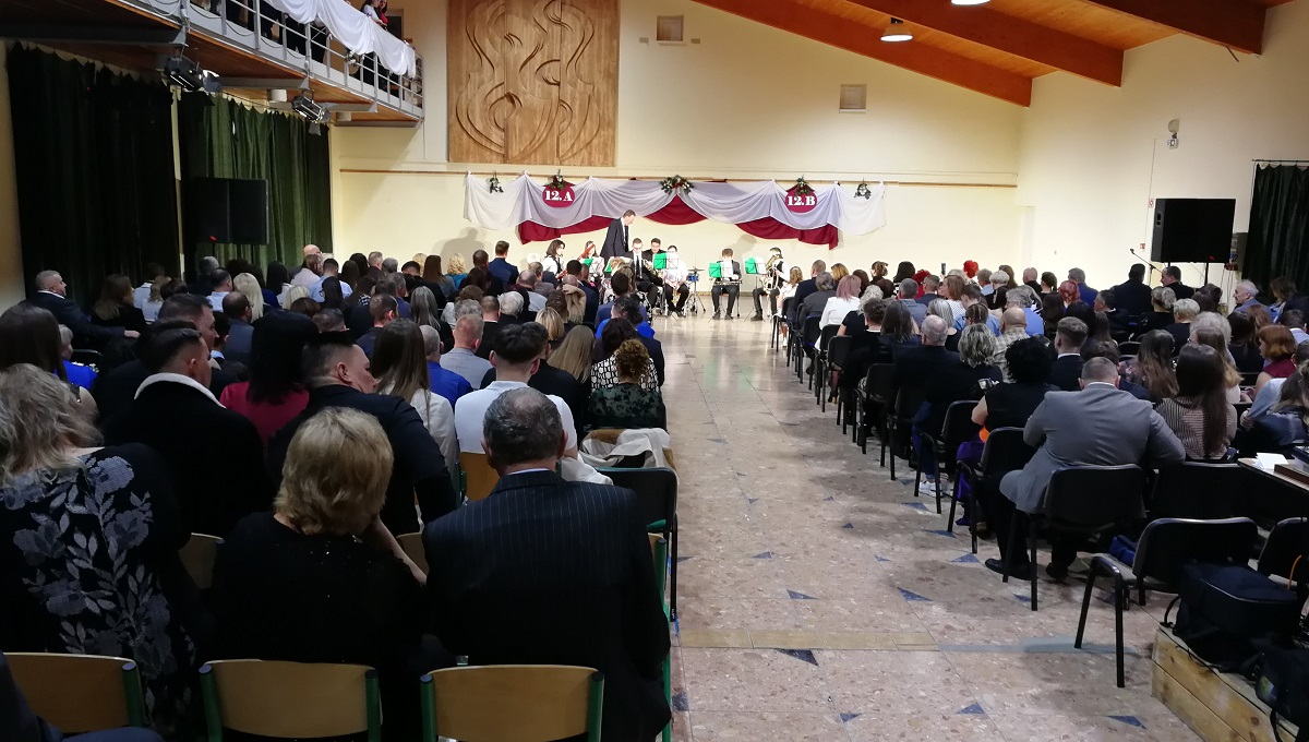 2025-12-13-Szalagavató-015