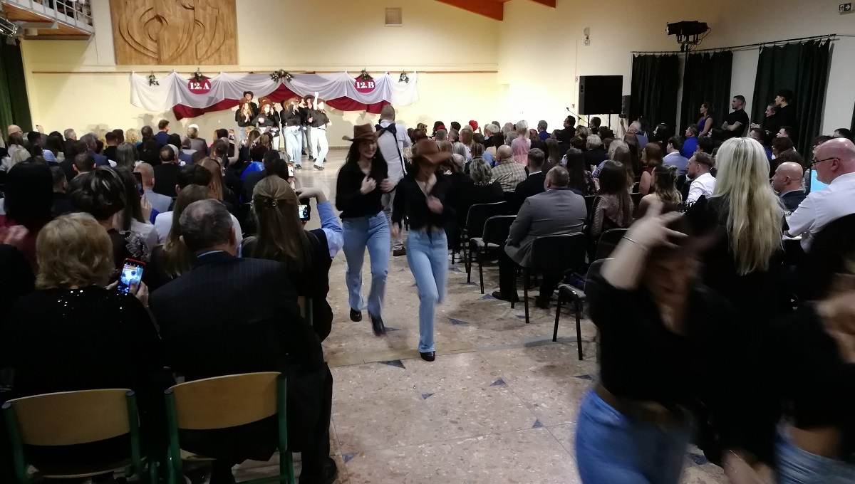 2025-12-13-Szalagavató-077