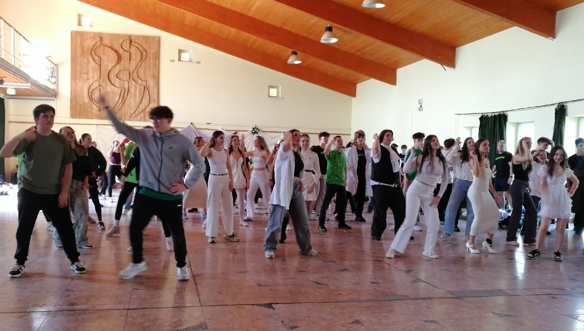 20260401-Borshowzas-58