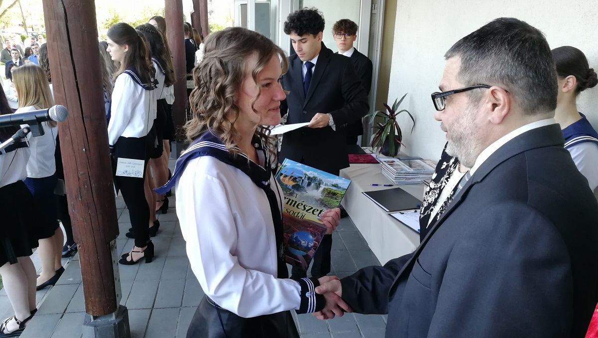 20260430-Ballagás